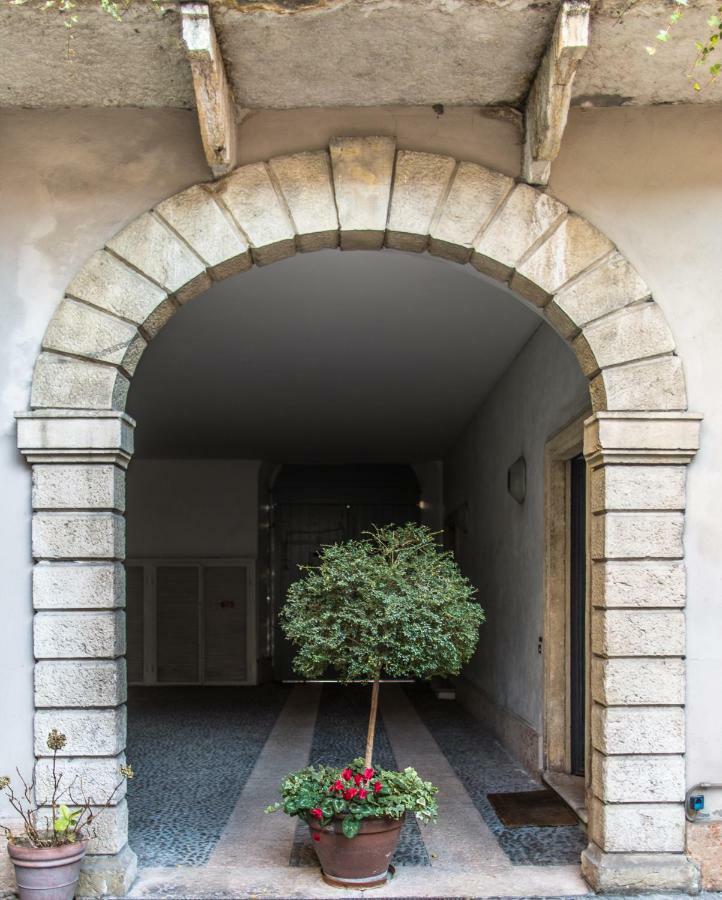 Antiche Colonne Suite Werona Zewnętrze zdjęcie